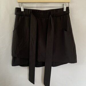 Kyodan women's size small‎ black skort skirt pockets elastic waistband belted